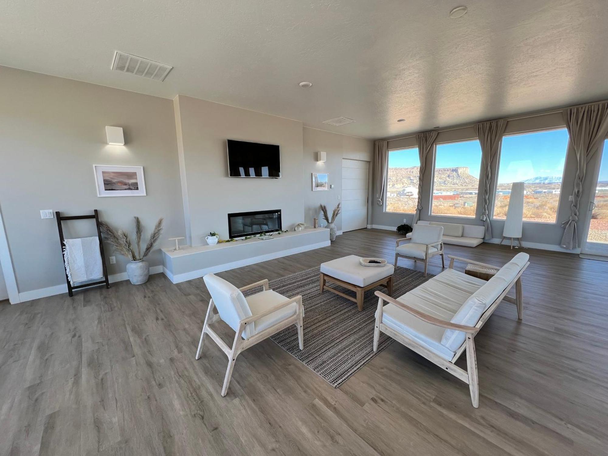 Homestay Page Arizona Border Town- Tranquil Zen Retreat With Amazing Mesa Views Big Water
